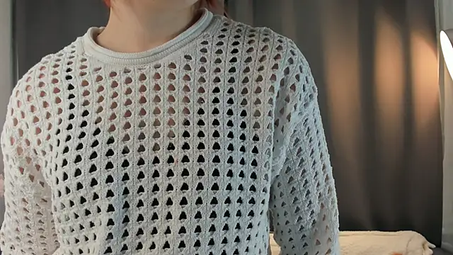 Snapshot of EdlaHatter chatting on 12-06-24, 06:11 EdlaHatter online show from 12-06-24, 06:11