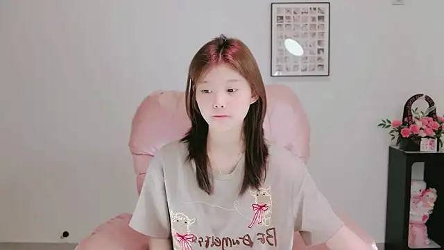 yangyang-1115 online show from 05-12-26, 04:42