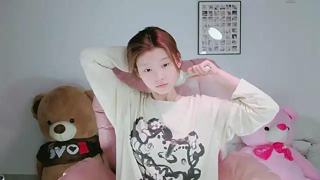 yangyang-1115 online show from 05-03-26, 04:39