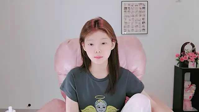 yangyang-1115 online show from 05-14-26, 04:53
