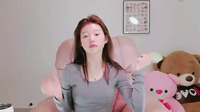 yangyang-1115 online show from 05-05-26, 04:26