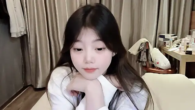 yangyang-1115 online show from 03-05-25, 10:22