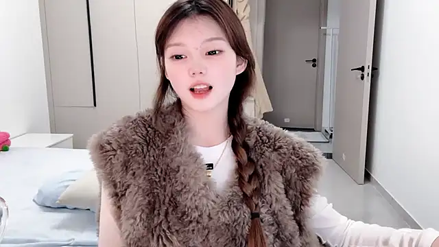 yangyang-1115 online show from 10-29-25, 04:06