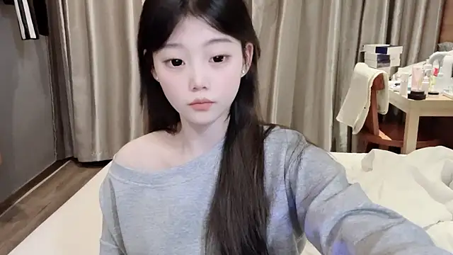 yangyang-1115 online show from 02-28-25, 09:47