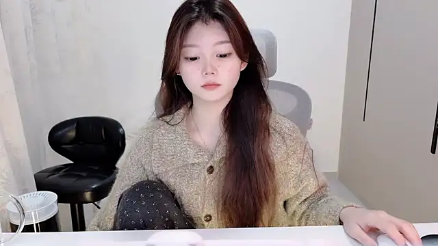 yangyang-1115 online show from 11-10-25, 05:23