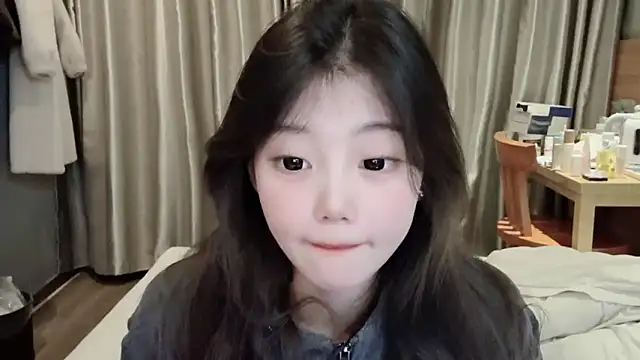 yangyang-1115 online show from 02-20-25, 01:40
