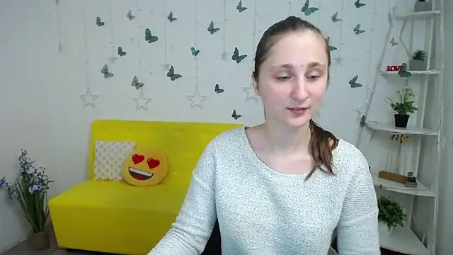 MichelLeee online show from 03-06-26, 12:11