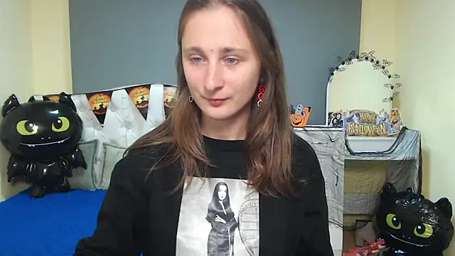 MichelLeee online show from 10-28-25, 12:15