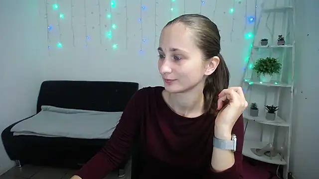 MichelLeee online show from 11-06-25, 12:09