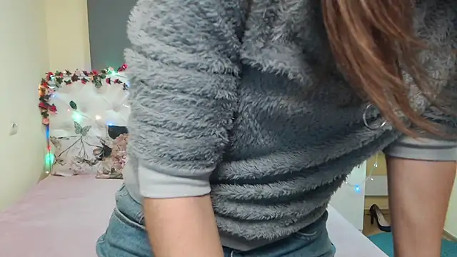 MichelLeee online show from 03-12-26, 12:09