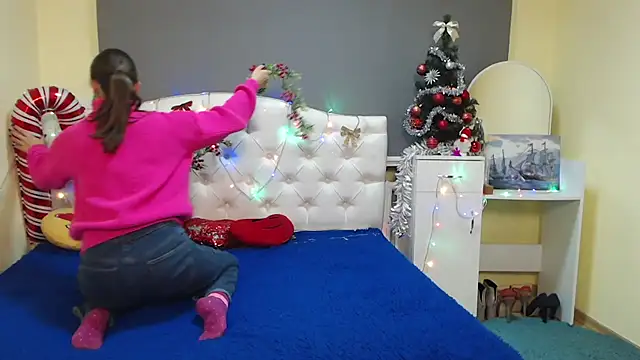 MichelLeee online show from 12-18-25, 12:20