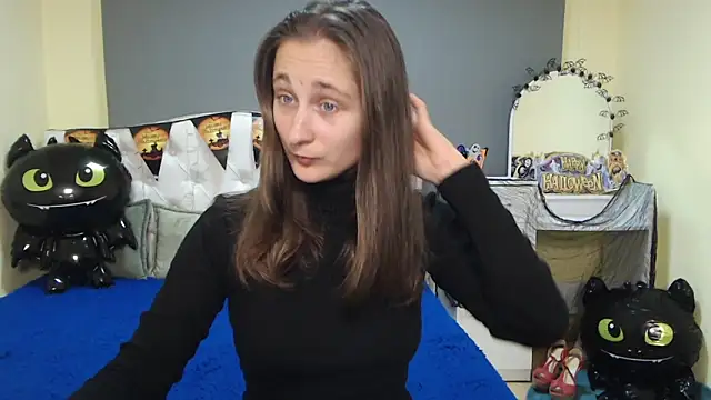 MichelLeee online show from 10-27-25, 12:17