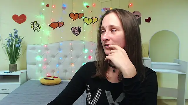 MichelLeee online show from 03-06-25, 03:13