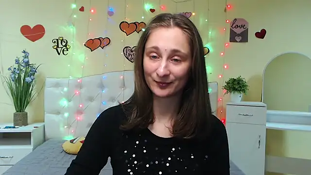 MichelLeee online show from 03-05-25, 12:11