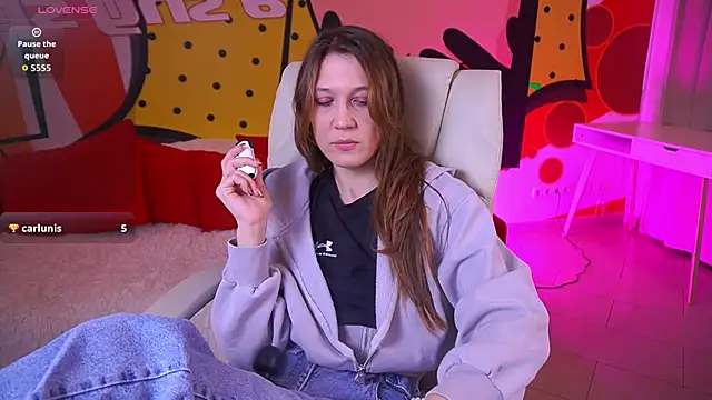 DreamyLinaa online show from 03-30-26, 07:37