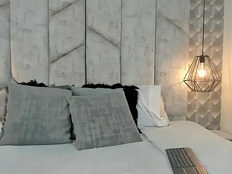 AshleyHill2 online show from 01-10-26, 02:18