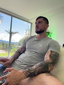 DimitriSullivan  online show from 11-17-25, 05:17