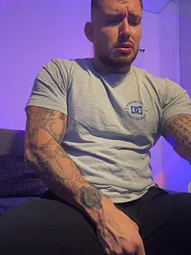DimitriSullivan  online show from 06-02-26, 02:33