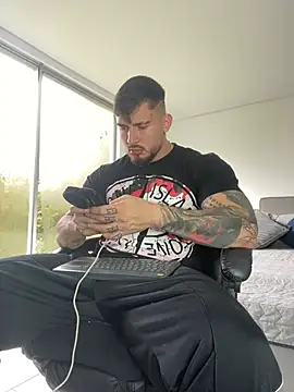 DimitriSullivan  online show from 02-03-26, 01:05