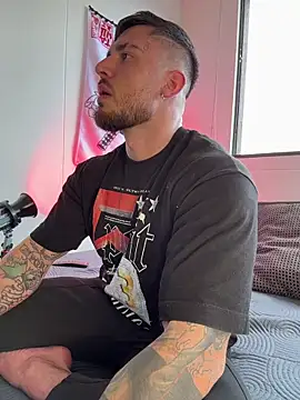 DimitriSullivan  online show from 11-24-25, 07:36