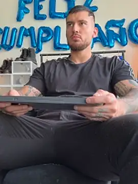 DimitriSullivan  online show from 06-18-26, 02:00
