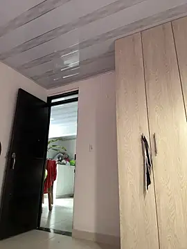 Lady Rey online show from 11-04-25, 07:28