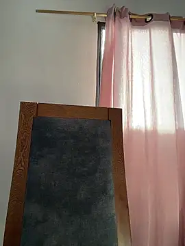 Snapshot of Lady_Rey chatting on 02-15-26, 09:25 Lady Rey online show from 02-15-26, 09:25