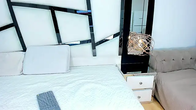 AriannaRussell  online show from 02-03-26, 03:17