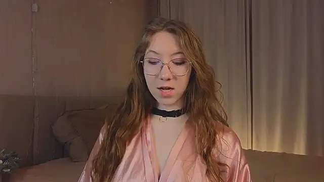 MoiraHilby online show from 01-25-25, 04:57