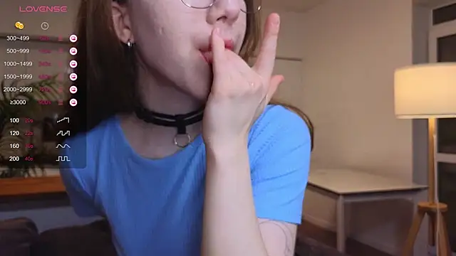 MoiraHilby online show from 02-09-25, 04:07