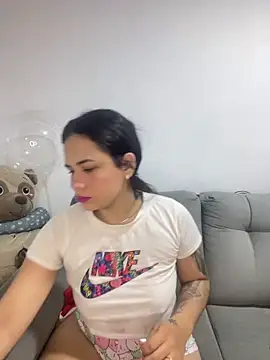 Leyna Kenet online show from 12-06-24, 03:50