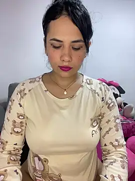 Leyna Kenet online show from 01-18-25, 04:15