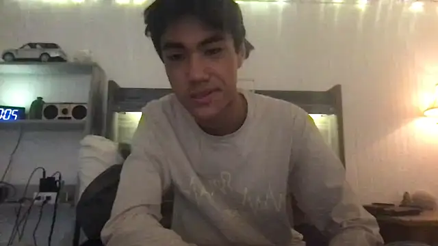 Snapshot of Linc0ln_dykes chatting on 12-03-24, 09:17 Linc0ln dykes online show from 12-03-24, 09:17