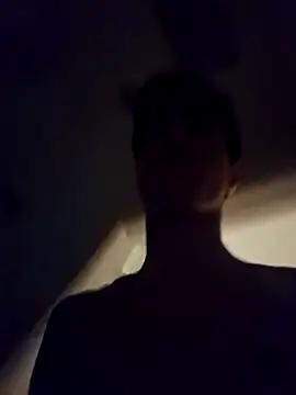 Snapshot of Linc0ln_dykes chatting on 12-05-24, 01:53 Linc0ln dykes online show from 12-05-24, 01:53