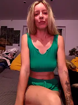 Ana-ya16 online show from 10-15-25, 03:05