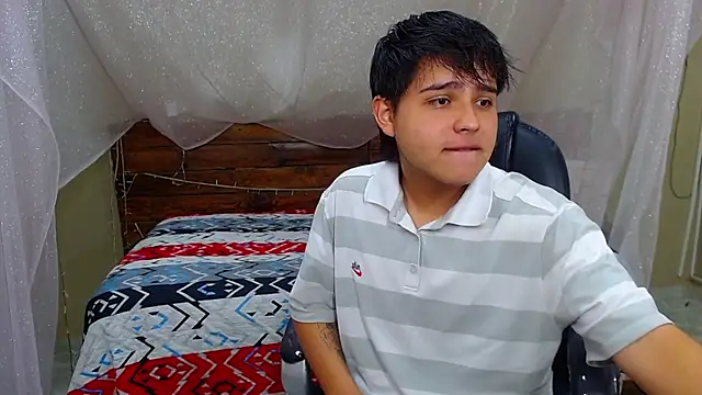 Snapshot of AndrewPherson chatting on 03-06-25, 12:19 AndrewPherson online show from 03-06-25, 12:19