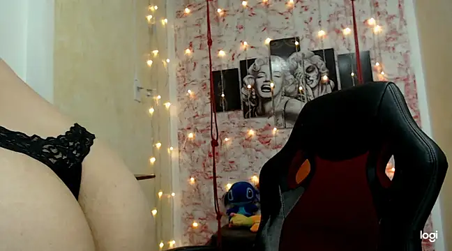 Snapshot of anthiamelisa chatting on 03-19-25, 04:14 anthiamelisa online show from 03-19-25, 04:14