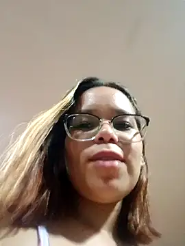 Snapshot of anthiamelisa chatting on 02-08-25, 04:25 anthiamelisa online show from 02-08-25, 04:25
