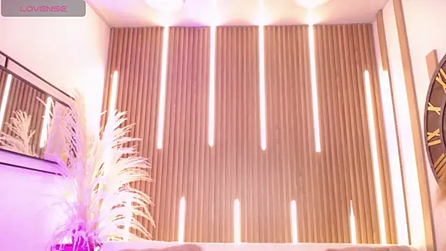 Aniie Doll online show from 10-02-25, 08:56