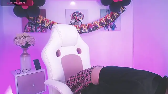 Aniie Doll online show from 10-13-25, 08:54