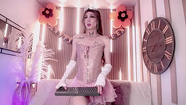 Aniie Doll online show from 10-11-25, 08:10