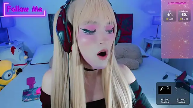 Snapshot of Kirmyy_ chatting on 02-19-25, 12:57 Kirmyy online show from 02-19-25, 12:57