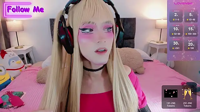 Snapshot of Kirmyy_ chatting on 02-27-25, 09:40 Kirmyy online show from 02-27-25, 09:40