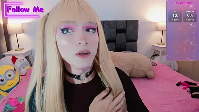 Snapshot of Kirmyy_ chatting on 02-13-25, 10:11 Kirmyy online show from 02-13-25, 10:11