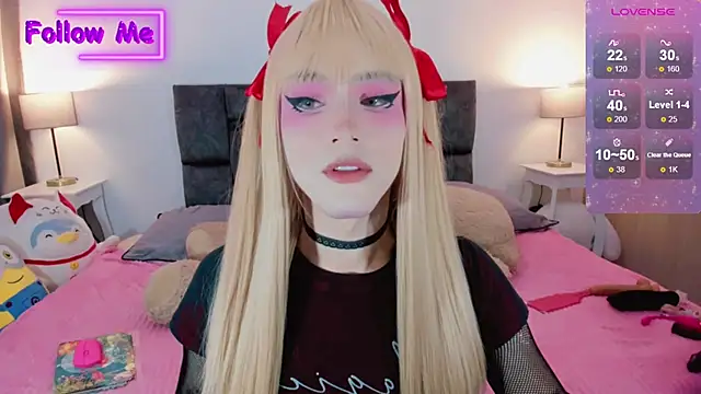 Snapshot of Kirmyy_ chatting on 02-04-25, 10:45 Kirmyy online show from 02-04-25, 10:45