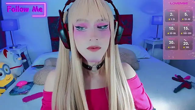 Snapshot of Kirmyy_ chatting on 02-20-25, 11:10 Kirmyy online show from 02-20-25, 11:10