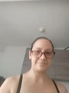 nicolle milf1978 online show from 09-09-25, 01:20