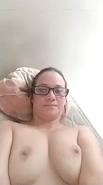 nicolle milf1978 online show from 10-17-25, 11:34