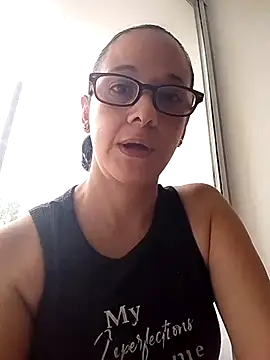 nicolle milf1978 online show from 04-09-26, 11:27