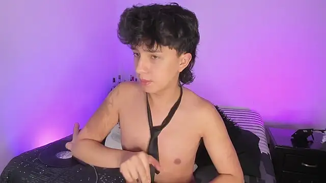 juandaaap online show from 10-22-25, 03:39